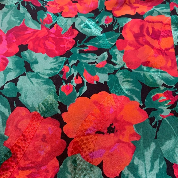 New! GUCCI 100% Silk Floral Snake Print Brocade Pants - Picture 10 of 11